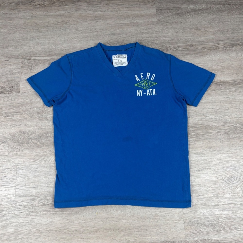 Y2K Aeropostale T-Shirt Mens Large Blue V-Neck Embroidered Logo Short Sleeve